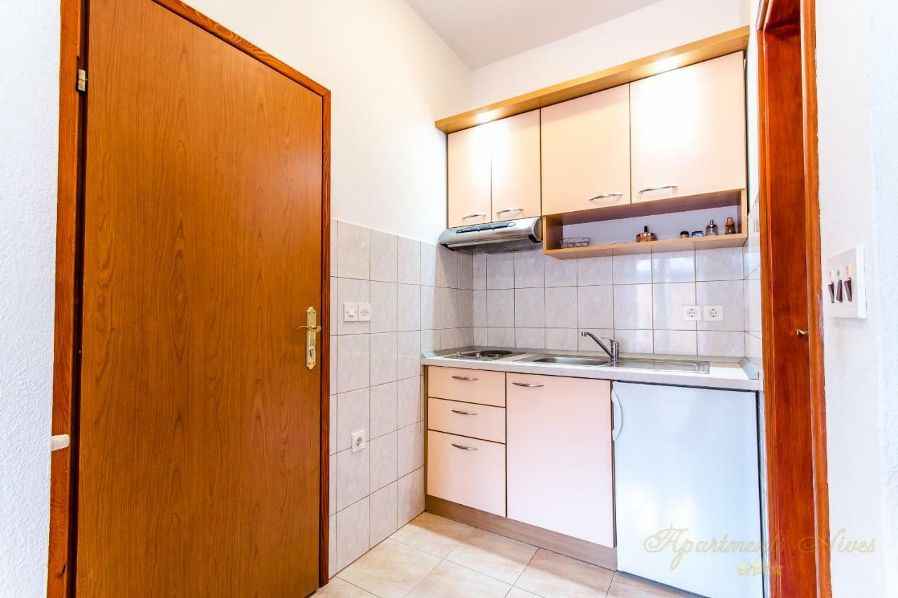 Apartments Nives Suhi Potok Jesenice  Exterior foto